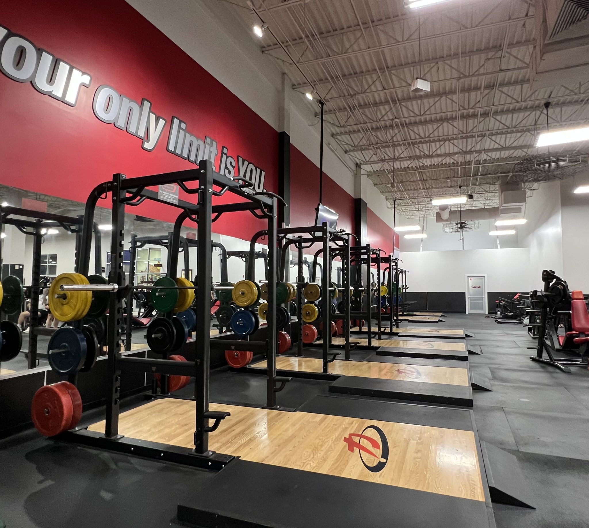 Sugarland, TX Health & Fitness Club Athletic Trainers & Gym